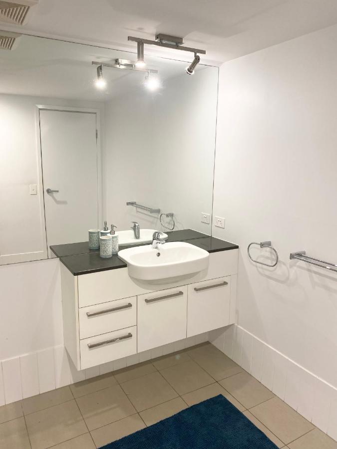 Cozy Cool Getaway Apartment Townsville Exterior photo